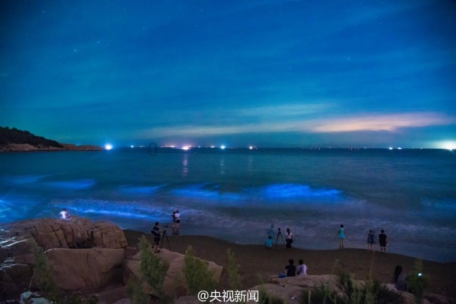 天津书法家走进“好人社区”书写迎春福